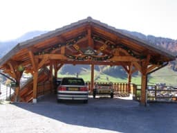 The chalet in summer and winter 21